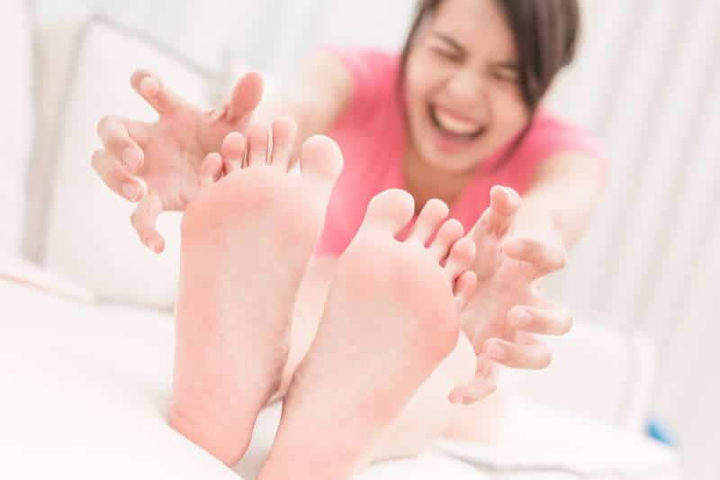 Burning feet-Causes-Diagnosis-Treatment-Homeopathic Treatment-Dr Qaisar Ahmed-Risalpur-KPK-Pakistan